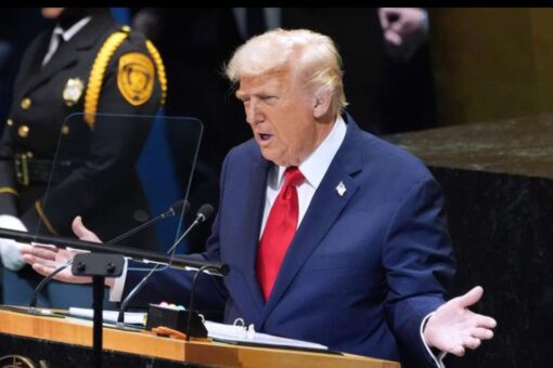 Trump says Ukraine can win back all territory 