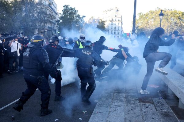French police under fire as student protest injuries mount